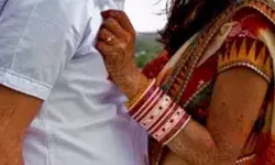 कमाने के लिए शहर गया था पति- उधर बीवी ने कर दिया ऐसा कांड- हो गई..