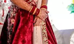 शादी के बाद दूल्हे ने नहीं मनाई सुहागरात- पत्नी ने खड़ा किया बखेड़ा शादी के बाद दूल्हे ने नहीं मनाई सुहागरात- पत्नी ने खड़ा किया बखेड़ा