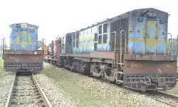 शंटिंग के दौरान इंजन से गिरे सहायक लोको पायलट की कटकर मौत