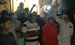 मंदिर से लड्डू गोपाल चोरी- थाने पर महिलाओं ने बांधी पुलिस की फजीहत