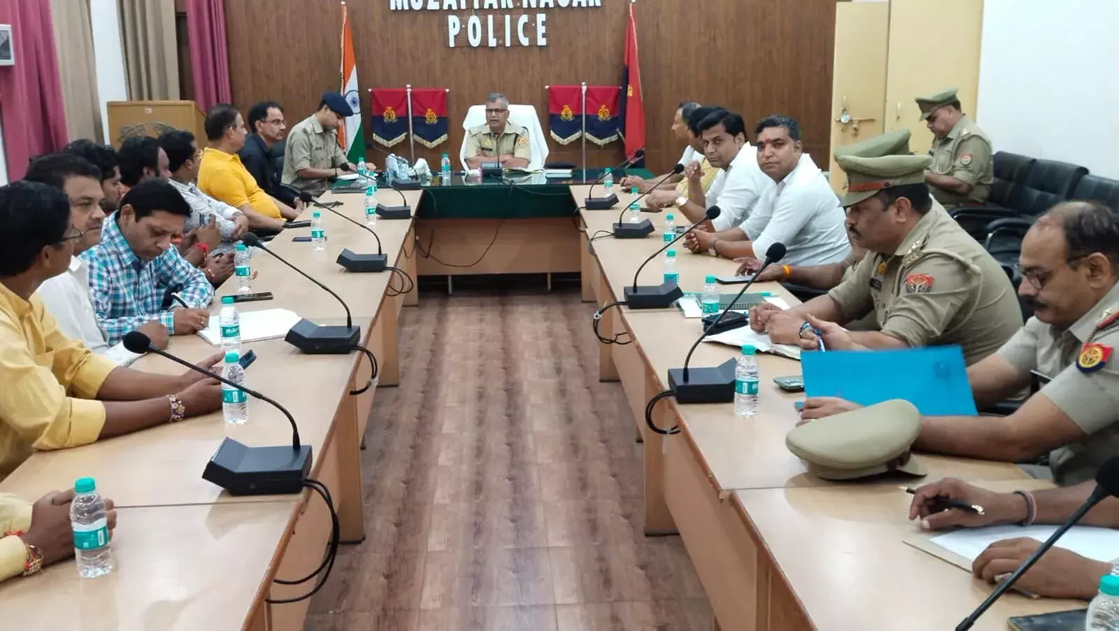 एसपी ने अधीनस्थों व व्यापारियों संग की मीटिंग- दिए यह निर्देश एसपी ने अधीनस्थों व व्यापारियों संग की मीटिंग- दिए यह निर्देश