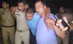 मुठभेड़ में इनामी बदमाश लंगड़ा- नायब तहसीलदार पर किया था हमला