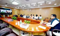 मंत्री का हुक्म- कूड़े के ढेर बने गंदगी के राक्षस को हटाये दशहरा से पहले मंत्री का हुक्म- कूड़े के ढेर बने गंदगी के राक्षस को हटाये दशहरा से पहले