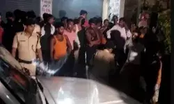 हथियारों के बल पर सोना कारोबारी से लूट- दिनदहाड़े लूटे जेवरात हथियारों के बल पर सोना कारोबारी से लूट- दिनदहाड़े लूटे जेवरात