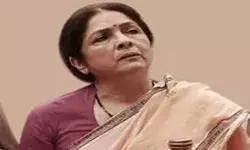 फिल्म अभिनेत्री नीना गुप्ता को एयरपोर्ट VIP लाउंज में नहीं मिली एंट्री