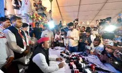 प्रदेश सरकार पीड़ितों को न्याय देने की जगह चला रही बुलडोजर- अखिलेश प्रदेश सरकार पीड़ितों को न्याय देने की जगह चला रही बुलडोजर- अखिलेश