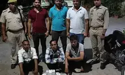 नोट बनाने के कारखाने पर छापा- मिली फेक करंसी- तीन अरेस्ट नोट बनाने के कारखाने पर छापा- मिली फेक करंसी- तीन अरेस्ट