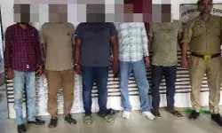 वाहन चोर गिरोह का पर्दाफाश कर दबोचे पांच आरोपी- माल बरामद वाहन चोर गिरोह का पर्दाफाश कर दबोचे पांच आरोपी- माल बरामद