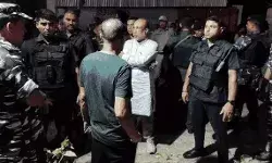 मंत्री के घर के पास ग्रेनेड ब्लास्ट- CRPF का जवान हुआ जख्मी मंत्री के घर के पास ग्रेनेड ब्लास्ट- CRPF का जवान हुआ जख्मी