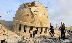 इजरायल हमले में मिट्टी में मिलाई मस्जिद- बिल्डिंग को उड़ाया इजरायल हमले में मिट्टी में मिलाई मस्जिद- बिल्डिंग को उड़ाया