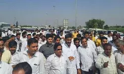 लाठीचार्ज से उबाल- गुर्जर समाज का अतुल प्रधान के साथ जंतर मंतर कूच लाठीचार्ज से उबाल- गुर्जर समाज का अतुल प्रधान के साथ जंतर मंतर कूच