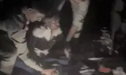 तमंचा बनाने में लगे आरोपी को नहीं लगी भनक- ठुकाई पिटाई देखती पुलिस