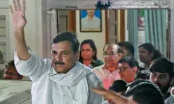 गिरफ्तारी के खिलाफ हाईकोर्ट पहुंचे संजय सिंह- रिमांड को भी दी चुनौती गिरफ्तारी के खिलाफ हाईकोर्ट पहुंचे संजय सिंह- रिमांड को भी दी चुनौती