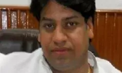 किसान खुदकुशी मामले में फरार निष्कासित BJP नेता बना लखटकिया किसान खुदकुशी मामले में फरार निष्कासित BJP नेता बना लखटकिया