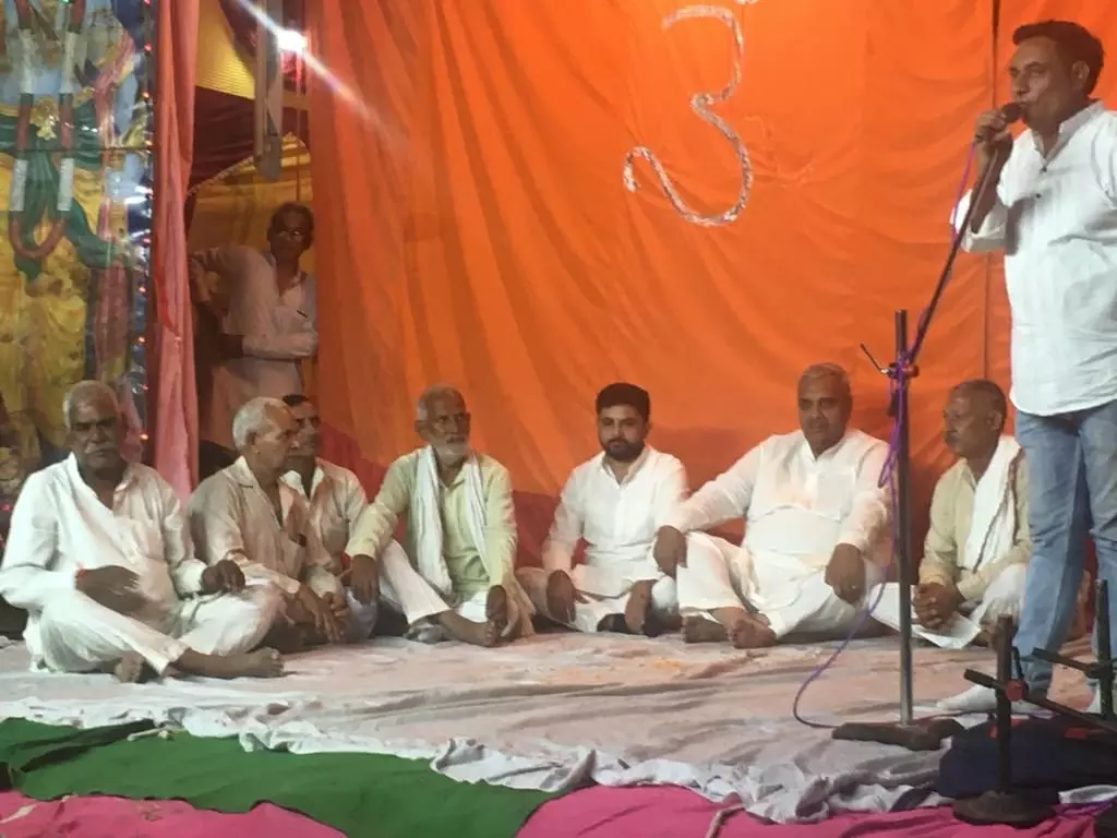 पूर्व सांसद हरेंद्र मलिक ने रामलीला कार्यक्रम का किया उद्घाटन