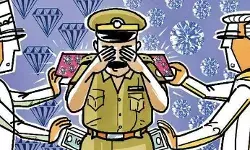 खाकी पर फिर लगा दाग- 50000 की रिश्वत लेता थानेदार रंगे हाथ गिरफ्तार खाकी पर फिर लगा दाग- 50000 की रिश्वत लेता थानेदार रंगे हाथ गिरफ्तार