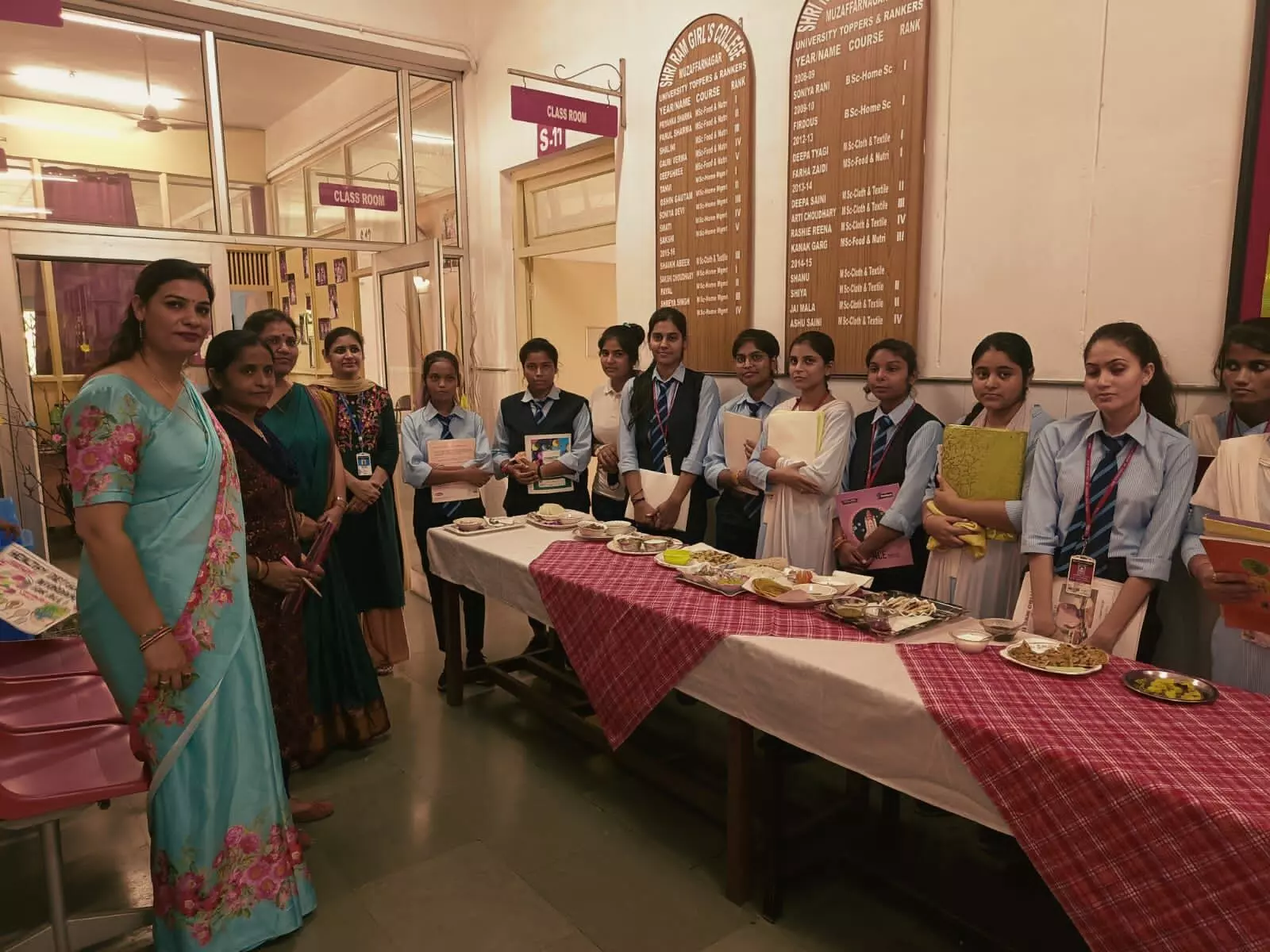 गृह विज्ञान विभाग मे दो दिवस न्यूट्रीशियनल कार्यक्रम खाओ स्वस्थ रहो मस्त का हुआ आयोजन