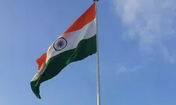 आज फहराया जाएगा देश का सबसे ऊंचा तिरंगा- दिखाई देगा पाकिस्तान तक आज फहराया जाएगा देश का सबसे ऊंचा तिरंगा- दिखाई देगा पाकिस्तान तक