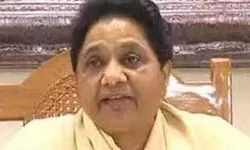 भारत को युद्ध पर अपने स्टैंड पर रहना चाहिए मजबूत- मायावती भारत को युद्ध पर अपने स्टैंड पर रहना चाहिए मजबूत- मायावती