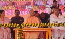 CM योगी का बड़ा ऐलान- UP पुलिस भर्ती में महिलाओं को मिलेगा.. CM योगी का बड़ा ऐलान- UP पुलिस भर्ती में महिलाओं को मिलेगा..