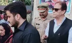 रामपुर जेल में आजम खान को मिला 338 कैदी नंबर रामपुर जेल में आजम खान को मिला 338 कैदी नंबर