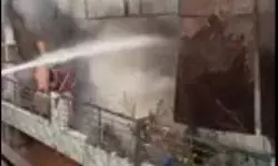 LPG सिलेंडर फटने से लगी आग- दर्जन भर से अधिक लोग झुलसे LPG सिलेंडर फटने से लगी आग- दर्जन भर से अधिक लोग झुलसे