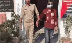 पानी पूरी बेचने वाले ने लड़की का बनाया गोलगप्पा- किया ब्लैकमेल पानी पूरी बेचने वाले ने लड़की का बनाया गोलगप्पा- किया ब्लैकमेल