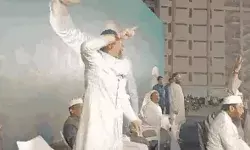 ओवैसी ने लगाये फिलिस्तीन जिंदाबाद के नारे- बोले मोदी रूकवाये जंग ओवैसी ने लगाये फिलिस्तीन जिंदाबाद के नारे- बोले मोदी रूकवाये जंग