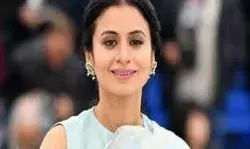 मिर्ज़ापुर सीज़न 3 में नजर आयेगी रसिका दुग्गल मिर्ज़ापुर सीज़न 3 में नजर आयेगी रसिका दुग्गल