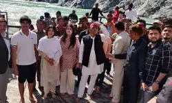 नारा सुनते ही बोले अखिलेश- यहां कहां से आए श्रीराम- पंडित ने बोलती.. नारा सुनते ही बोले अखिलेश- यहां कहां से आए श्रीराम- पंडित ने बोलती..