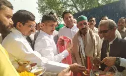 किसानों को मिली राहत- चीनी मिल में शुरू हुई गन्ने की पेराई- हवन पूजन.. किसानों को मिली राहत- चीनी मिल में शुरू हुई गन्ने की पेराई- हवन पूजन..