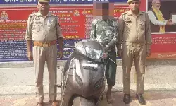 चोरी की घटना का खुलासा- पुलिस ने आरोपी को दबोचकर भेजा जेल चोरी की घटना का खुलासा- पुलिस ने आरोपी को दबोचकर भेजा जेल