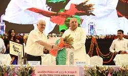 कृषि मंत्री ने स्कूलों विजेता छात्र-छात्राओं को किया पुरस्कृत