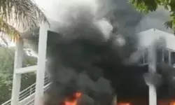 MLA के घर पर हमला- गाड़ियों में लगाई आग- जमकर की तोड़फोड़