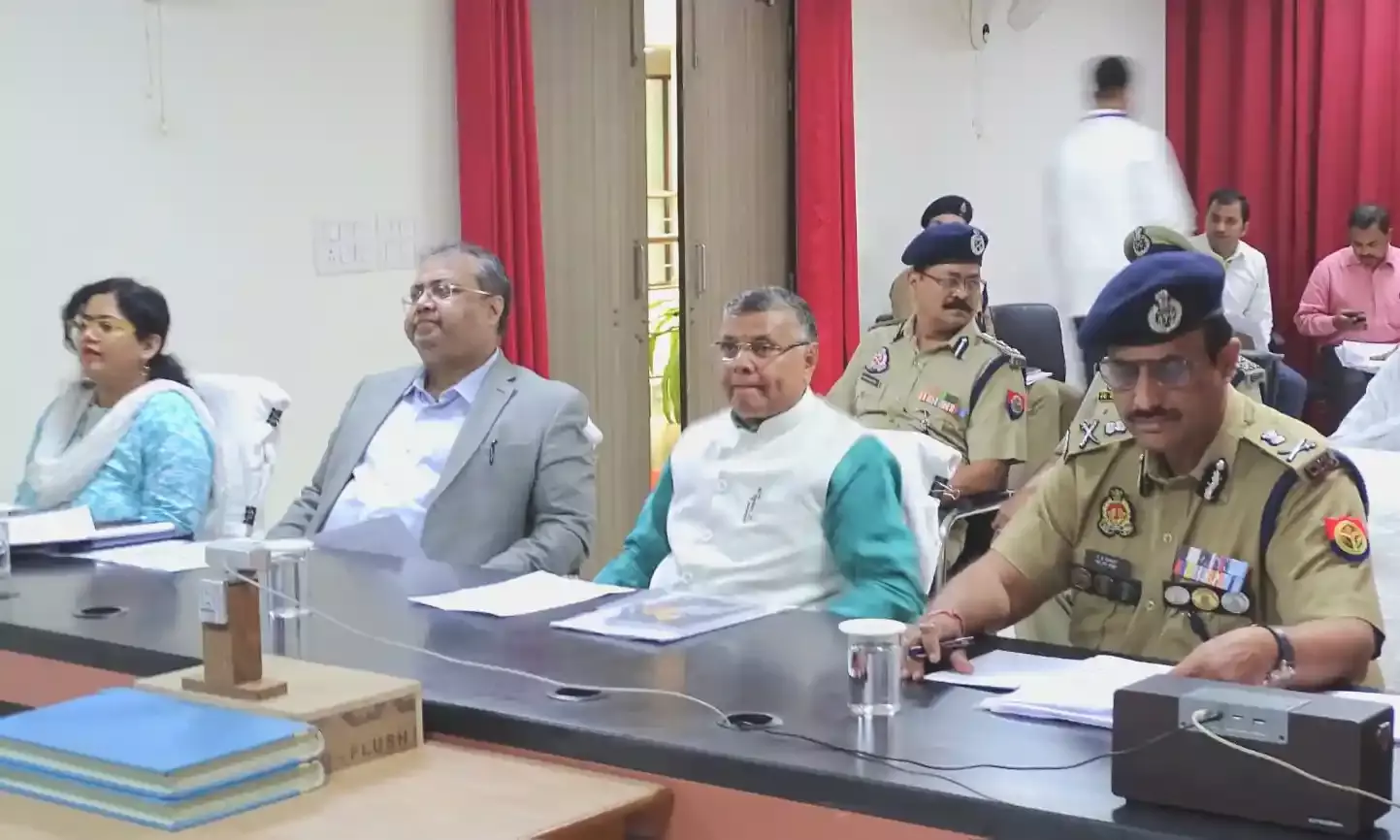 मंत्री ने जेल के विभिन्न उत्पादों को जनता के बीच प्रदर्शन कराने पर दिया बल