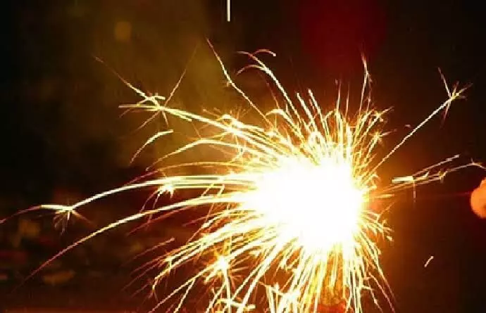 जम्मू प्रशासन ने पटाखों की बिक्री, इस्तेमाल पर लगाया प्रतिबंध
