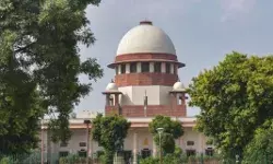 बोला सुप्रीम कोर्ट- आप बिलों को लटकाकर नहीं रख सकते गवर्नर साहब बोला सुप्रीम कोर्ट- आप बिलों को लटकाकर नहीं रख सकते गवर्नर साहब