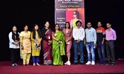श्री राम कॉलेज: फैशन स्पलैश में प्रोफेशनल मॉडल्स बनने के सिखाये गए गुर