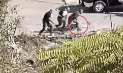 राष्ट्रपति के काफिले पर आतंकी हमला- मारा गया बॉडीगार्ड राष्ट्रपति के काफिले पर आतंकी हमला- मारा गया बॉडीगार्ड