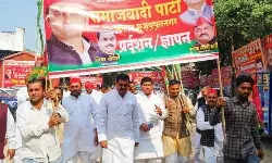 गन्ना मूल्य में बढ़ोतरी व स्वास्थ्य सेवा में सुधार को लेकर सपाई सड़क पर