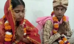 मुस्लिम से हिंदू बनी 20 साल की शबाना- प्रेमी कृष्ण पाल के साथ रचाई शादी मुस्लिम से हिंदू बनी 20 साल की शबाना- प्रेमी कृष्ण पाल के साथ रचाई शादी