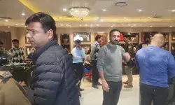 रिलायंस के ज्वैलरी शोरूम पर डकैतों का धावा- दिनदहाड़े लूटे जेवरात रिलायंस के ज्वैलरी शोरूम पर डकैतों का धावा- दिनदहाड़े लूटे जेवरात