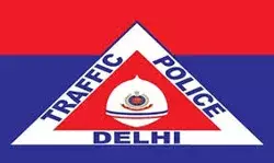 प्रवेश के लिए बैन वाहनों की करा रहे थे एंट्री- SI व सिपाही हुए निलंबित प्रवेश के लिए बैन वाहनों की करा रहे थे एंट्री- SI व सिपाही हुए निलंबित