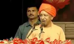 नकारात्मक और आसुरी शक्तियों के अंत का उल्लास है दीपोत्सव- CM योगी नकारात्मक और आसुरी शक्तियों के अंत का उल्लास है दीपोत्सव- CM योगी