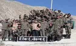 PM मोदी ने हिमाचल के लेप्चा में जवानों के साथ मनाया दिवाली का उत्सव PM मोदी ने हिमाचल के लेप्चा में जवानों के साथ मनाया दिवाली का उत्सव