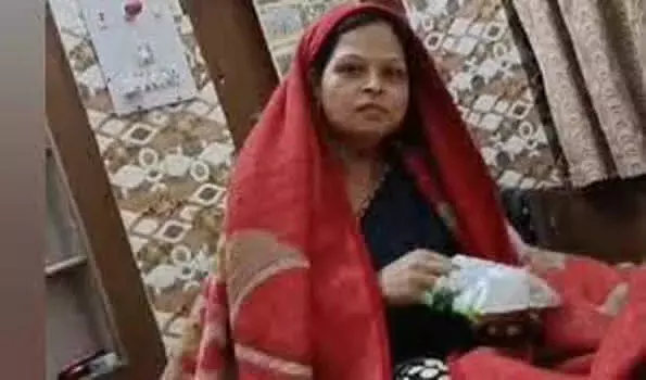 नशे में धुत्त सिक्योरिटी गार्ड ने शक के चलते अपनी पत्नी की कर दी हत्या नशे में धुत्त सिक्योरिटी गार्ड ने शक के चलते अपनी पत्नी की कर दी हत्या