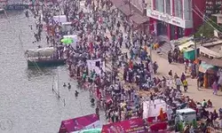 सोमवती अमावस्या पर चित्रकूट के घाटों पर आस्था का सैलाब सोमवती अमावस्या पर चित्रकूट के घाटों पर आस्था का सैलाब