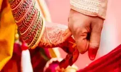 दूध सप्लाई करने गया था पति- वापस लौटा तो गायब मिली नई नवेली दुल्हन दूध सप्लाई करने गया था पति- वापस लौटा तो गायब मिली नई नवेली दुल्हन