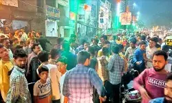 विराट कोहली के शतक ने अब यहां भी लोगों को मुफ्त खिलाई बिरयानी विराट कोहली के शतक ने अब यहां भी लोगों को मुफ्त खिलाई बिरयानी