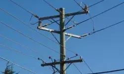 हाईटेंशन लाइन से टकराई धान लदी ट्रॉली में लगी आग में जिंदा जला छात्र